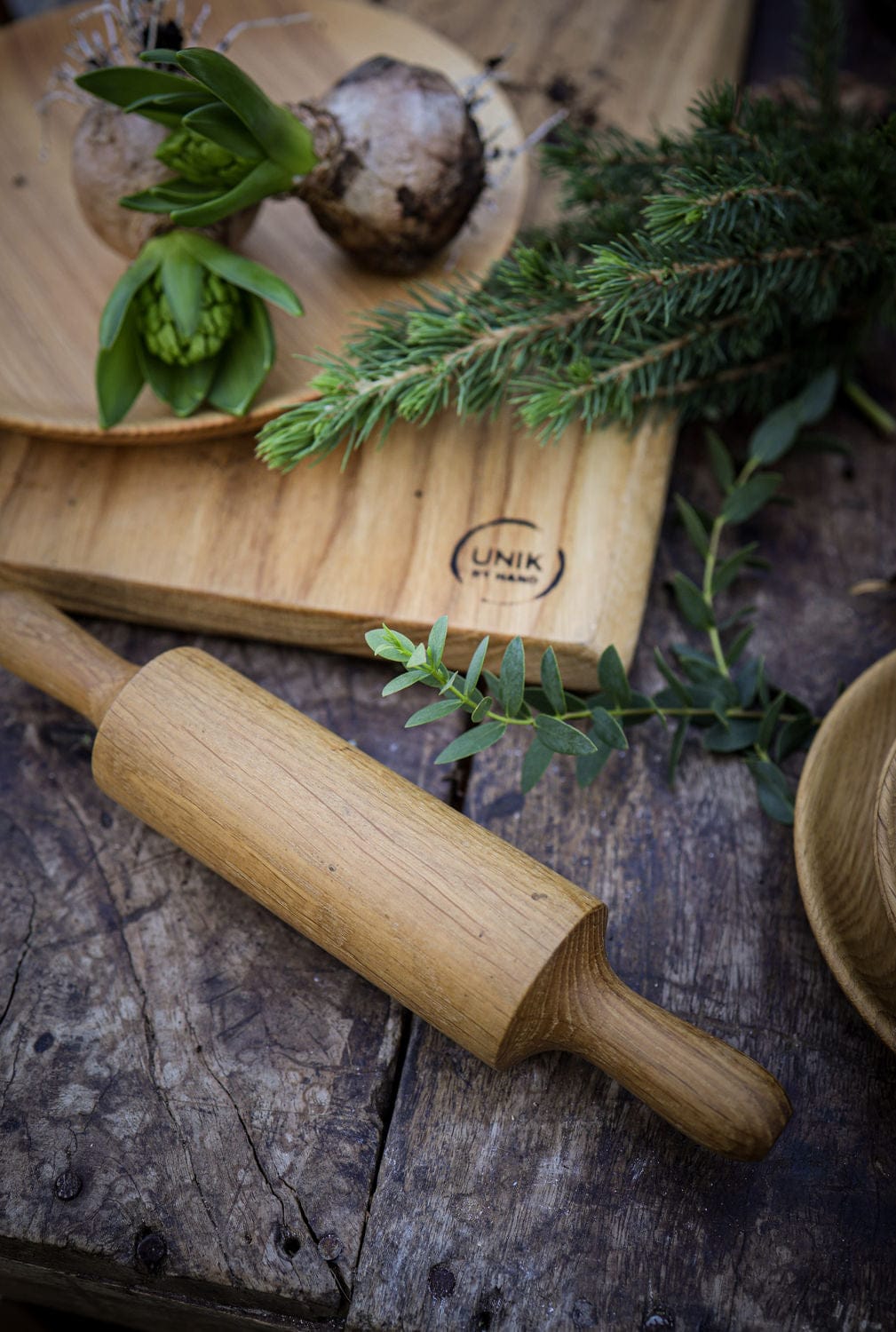 Kavel i ek 22 cm – för små bagare