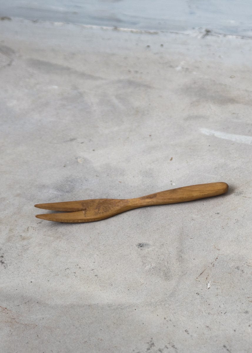 Unik By Hand Köksredskap Delikatessgaffel i ek – 15 cm