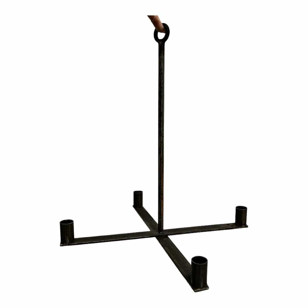 Iron Hanging Candleholder 40 cm – fristående ljusstake i järn