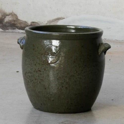 Keramikkruka med öron – Olivgrön, handdrejad 20x24 cm