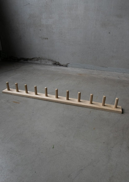 Unik By Hand Kroklister 110cm 11 krokar Knopplist i ek – med handsnidade krokar