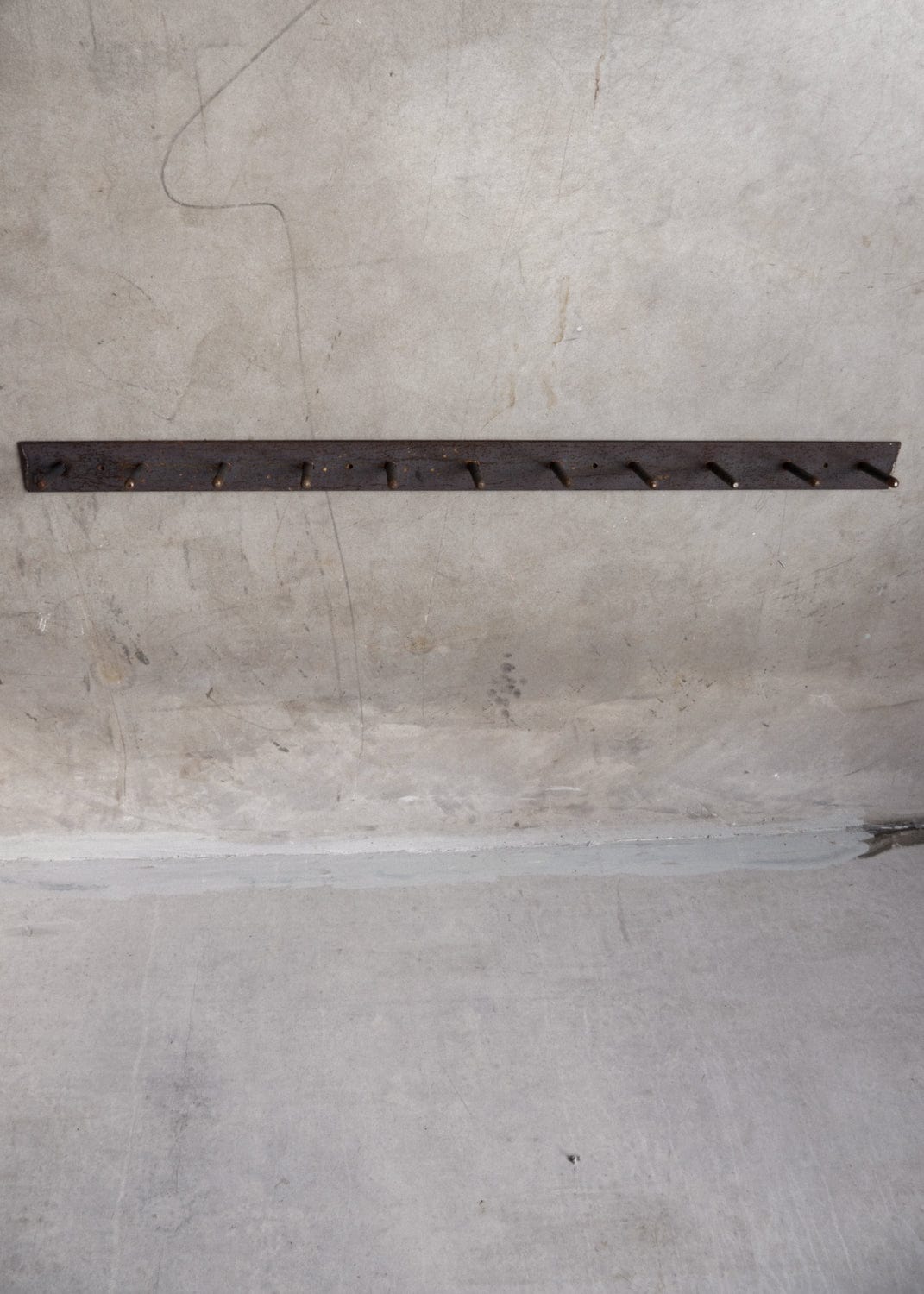 Unik By Hand Dekorationer 110cm 11 knoppar Knopplister i stål - handsmidd