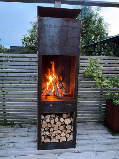 Outdoor Fireplace 120 cm – rustik eldstad i stål för uteplats