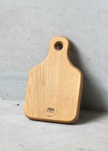Skärbräda ek 20×13 cm – handgjord och unik