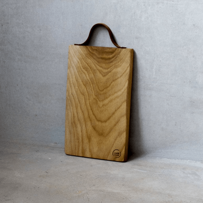 Unik By Hand Skärbrädor Skärbräda i ek med läderhandtag - 24x40 cm