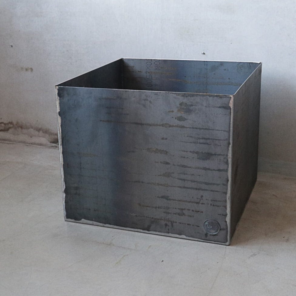 Unik By Hand Krukor 50x50x40cmH Kvadratisk stålkruka – Unik by Hand