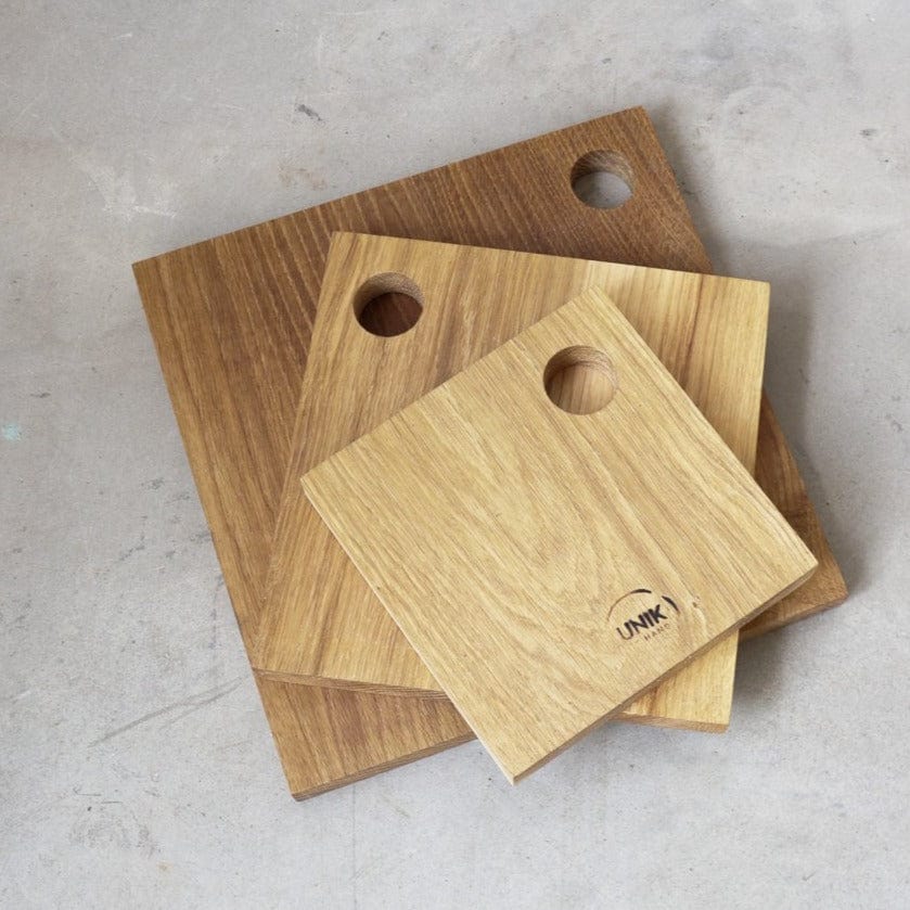 Unik By Hand Köksredskap Skärbräda i ek – 15 cm kvadratisk