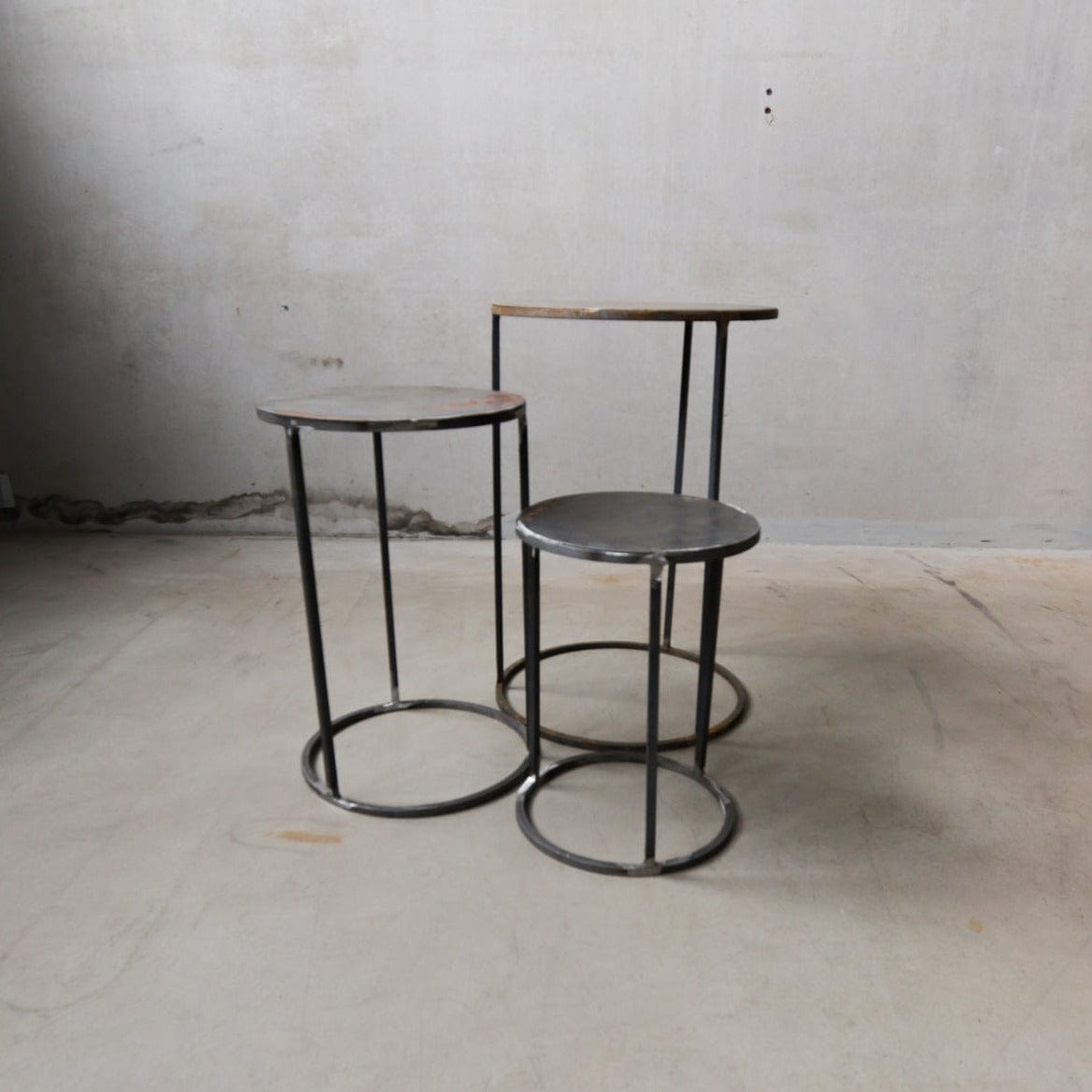 Unik By Hand Stål Möbler Stålbord rund 3-set