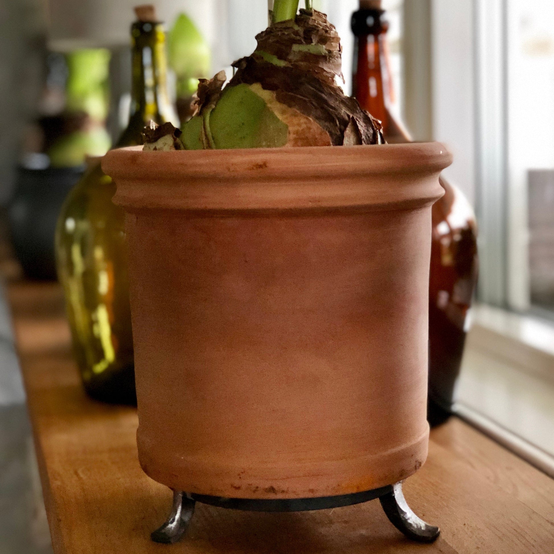 Unik By Hand Underreden Underlägg i stål med smidda fötter - 14x3cmH